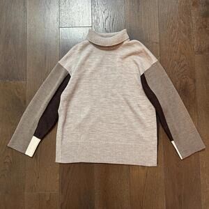 COS Colour Block Turtleneck 100% Wool Sweater Size XS Oversized Side Slits NWOT